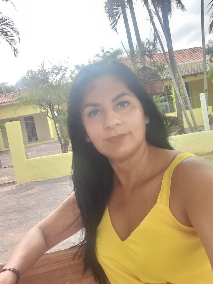 Carla R.